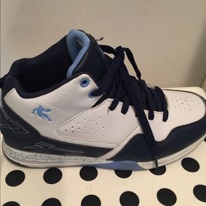 Boys AND1 basketball sneakers - size 6